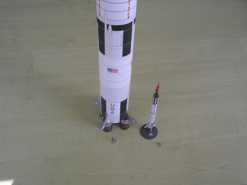 Saturn V, 1/220, [SP papier]. Pa130017