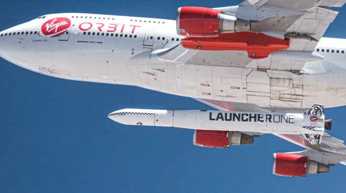 Virgin Orbit, Launcher One, 1/220, papier. Z_orbi10