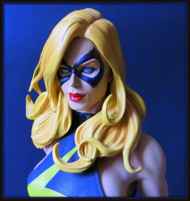 Les Premium Format de chez Sideshow : Miss Marvel de chez Marvel Img_1128