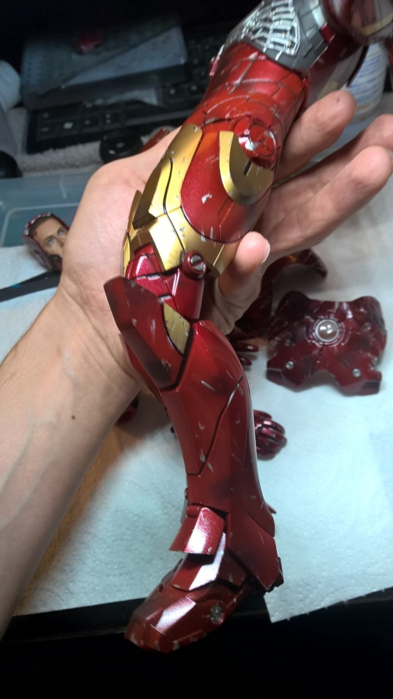 Iron man Battle Damaged Hot toys by Jonas Wp_20116