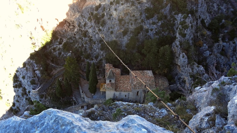 moustiers et sa rando pas trop prévue...non plus... Dsc02214