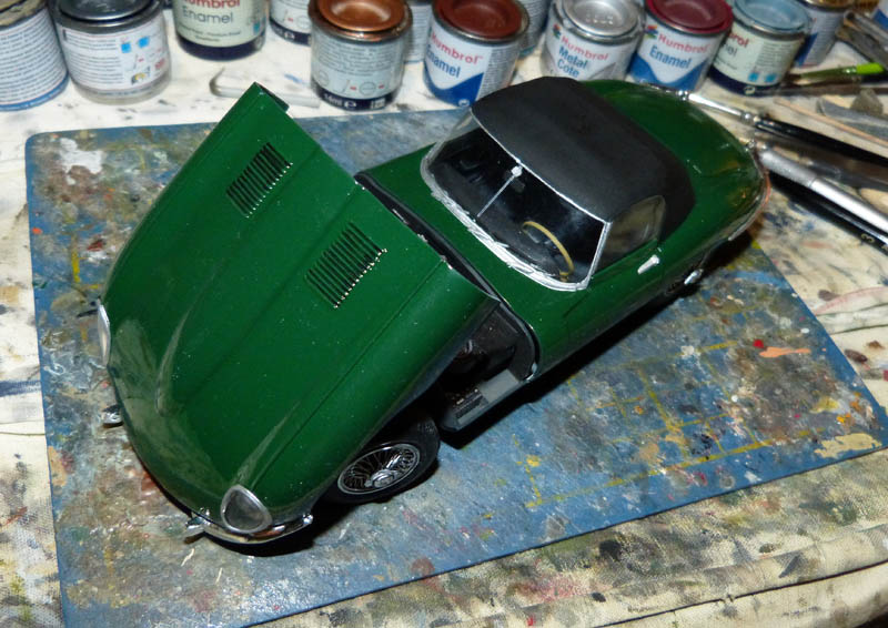 JAGUAR Type E Cabriolet - 1/24. Jaguar24