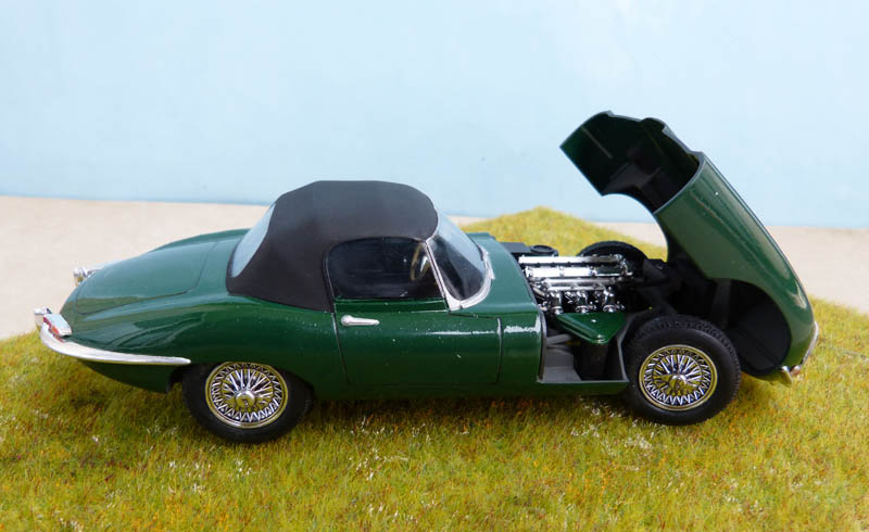 JAGUAR Type E Cabriolet - 1/24. Jaguar28