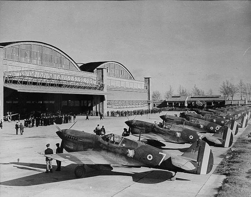 Maroc - Aviation - Meknès et autres Bases - Page 17 P-40f_10