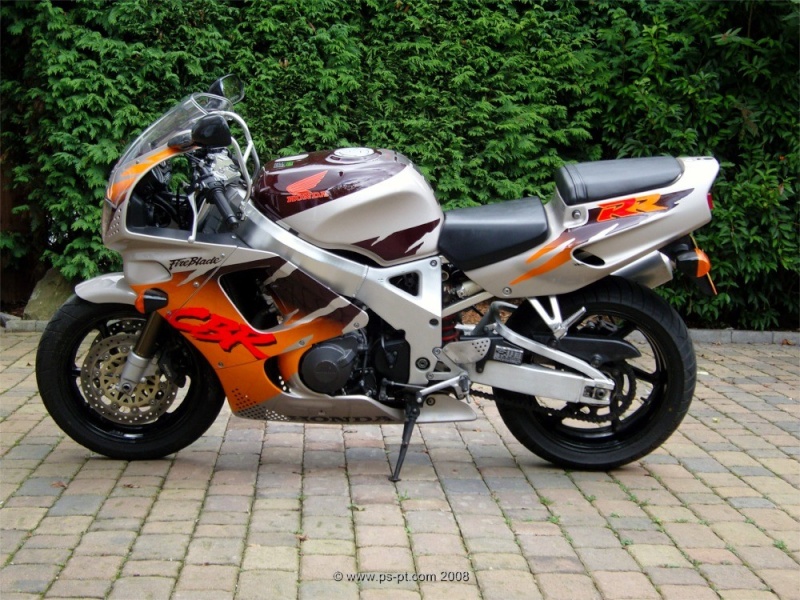 La moto dont je rêvais quand j'étais ado Honda-11