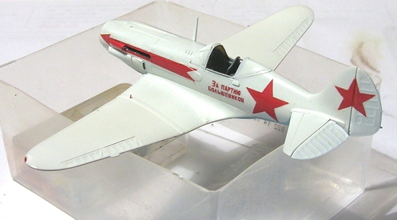 Montage: MiG3 fin de série, Hobby Boss 1/72 - Page 2 Montag27