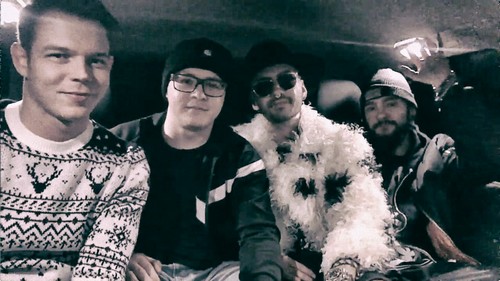 [Blog Officiel ] Tokio Hotel Blog 2014 - 2016 - Page 8 Happy-10