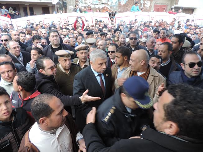 جنازة عسكرية في طنطا للشهيد "أحمد عباس الرفاعي" ضحية تفجير الهرم  Oiy_211