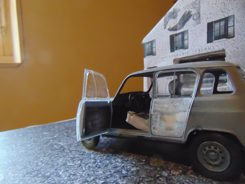 RENAULT 4L SAFARI 1977 Réf 80759 Dsc03022