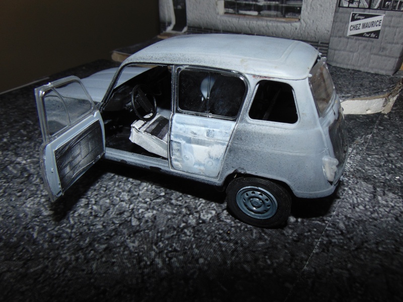 RENAULT 4L SAFARI 1977 Réf 80759 Dsc03023