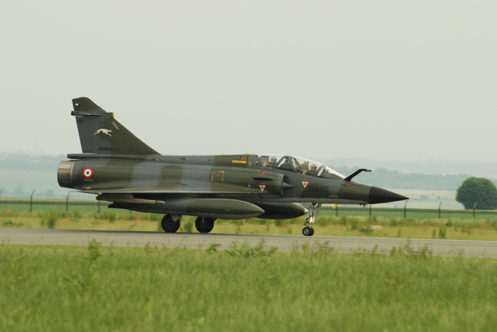 un Mirage 2000N s'écrase dans la Creuse - Page 3 A_24510