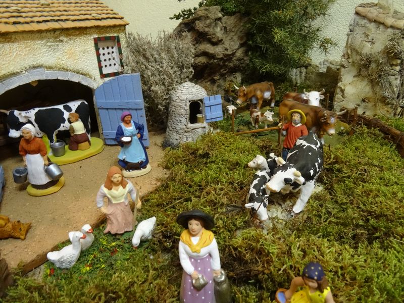 La crèche du curé de Saint Saturnin 2015 Dsc08939