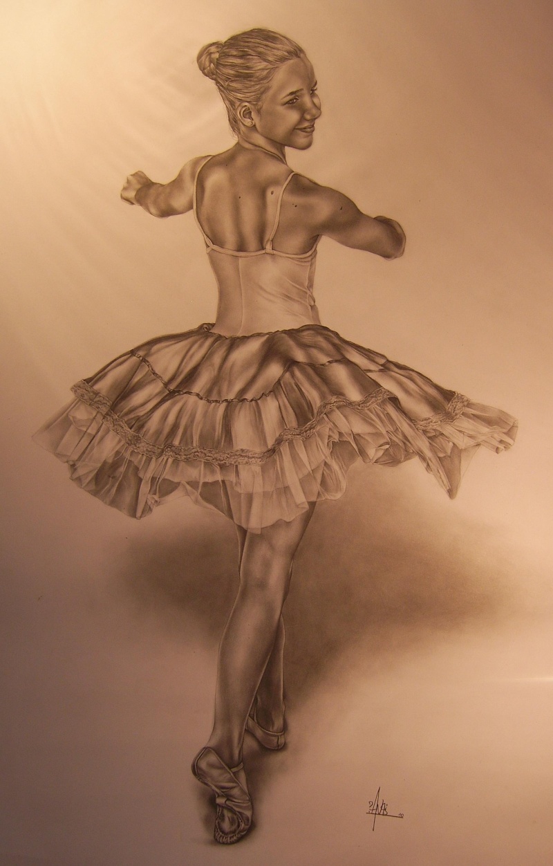 Sourire de danseuse [graphite] - TERMINE - Page 2 Sourir10