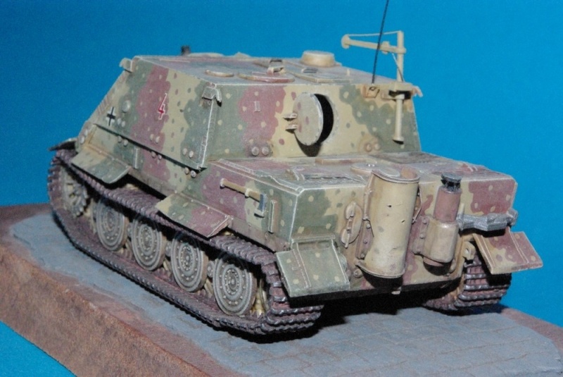 Sturmtiger 38 cm ( chassis Revell-casemate en scratch 1/72eme ) Imgp2925