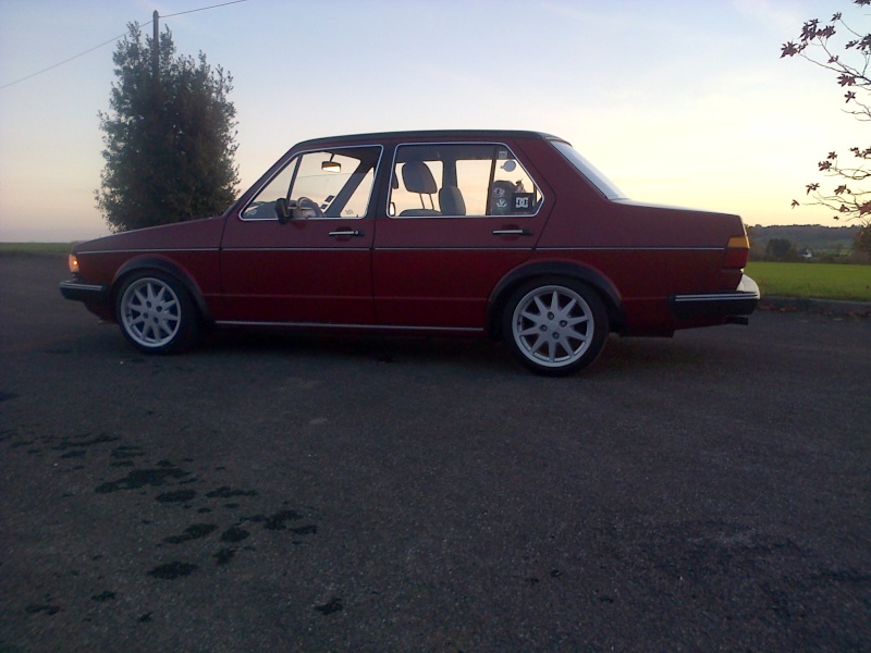 La Jetta mk1 façon Sport... - Page 44 Img-2010