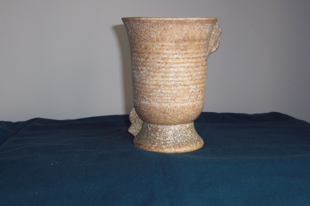 Old Unidentified Vase Shape is shape 02 Daffod13