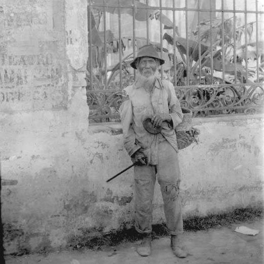 FOTOS DE CUBA ! SOLAMENTES DE ANTES DEL 1958 !!!! - Página 20 Poor_m10