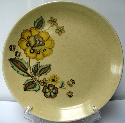 Kelston Ceramics New Zealand No Name and Victoria d070 and Westminster d619 ~ Victor10