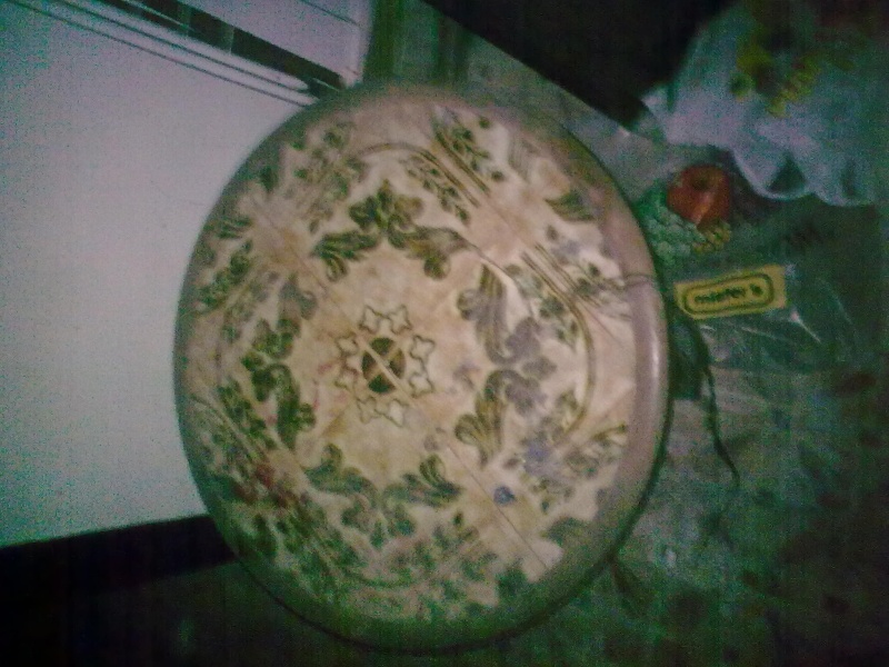 2 butacas y una mesa redonda con ceramica catalana 16032013