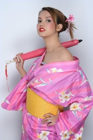 faezah wearing kimono.. G31e6w10