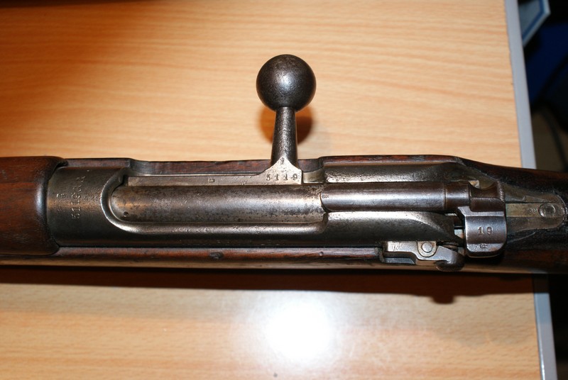 Question sur les armes normalement en catégorie D qui sont reclassées dans une autre catégorie Dsc08915