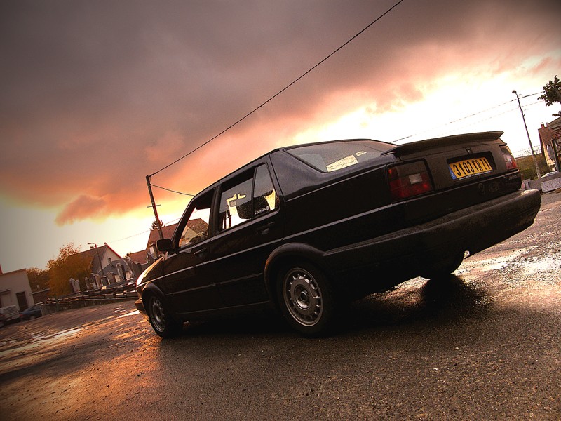 Back in Black JETTA GT - Page 3 Pb070019