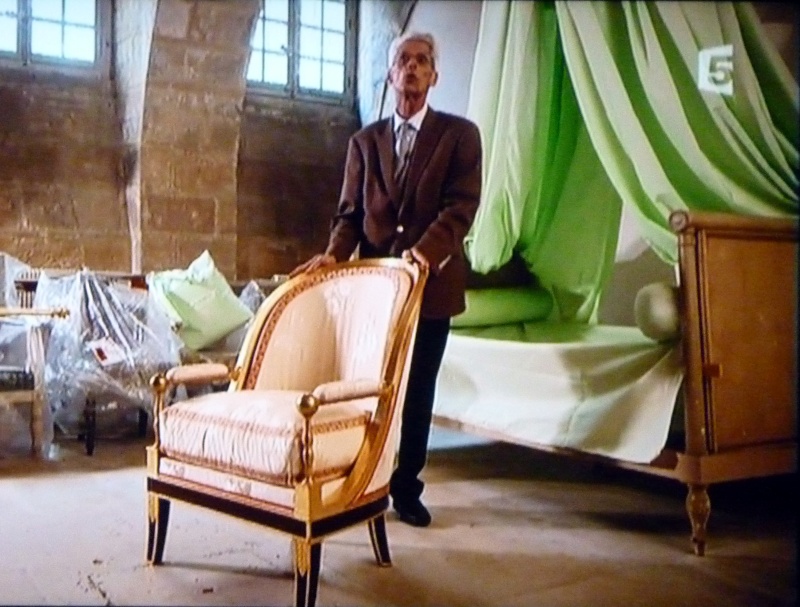 France 5 - Les trésors de Versailles - Page 2 P1060810