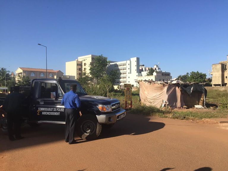 Mali : au moins trois morts lors de la prise d’otages dans un hôtel de Bamako 48140610