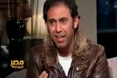 > رد عمرو مصطفى على برنامج منى توف و يحكى فضائحها و بكائه على مصر خوفا من ان تصبح العراق على اكثر من سيرفر Amrmus10