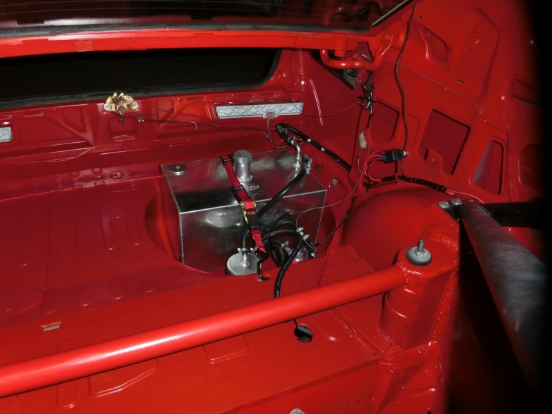 Alfa 75 turbo rouge - Page 2 Cimg1815