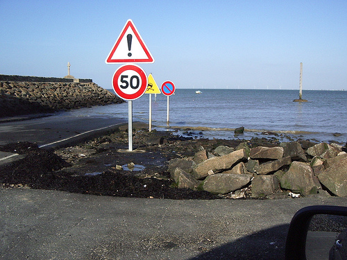 panneaux de signalisation routire ou autre 23645010