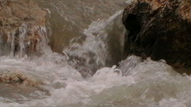 صور شلالات المياه في واد سلمان Ouuoo222