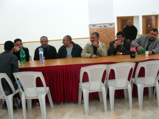 زيارة وزراء وشخصيات فلسطينيه لمجلس محلي القرية Pictur38