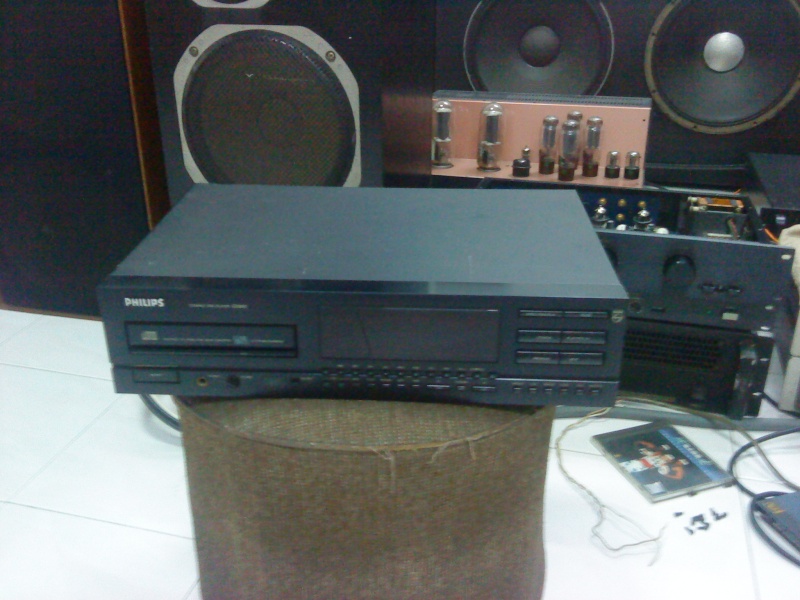 Philips CD 850 cd player (Used)SOLD Dsc02825