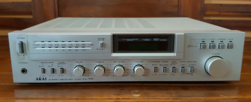 Akai Model AA-R31 stereo receiver (used) SOLD Akai-110