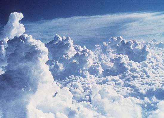 photo des plus beaux paysages - Page 2 Nuage10