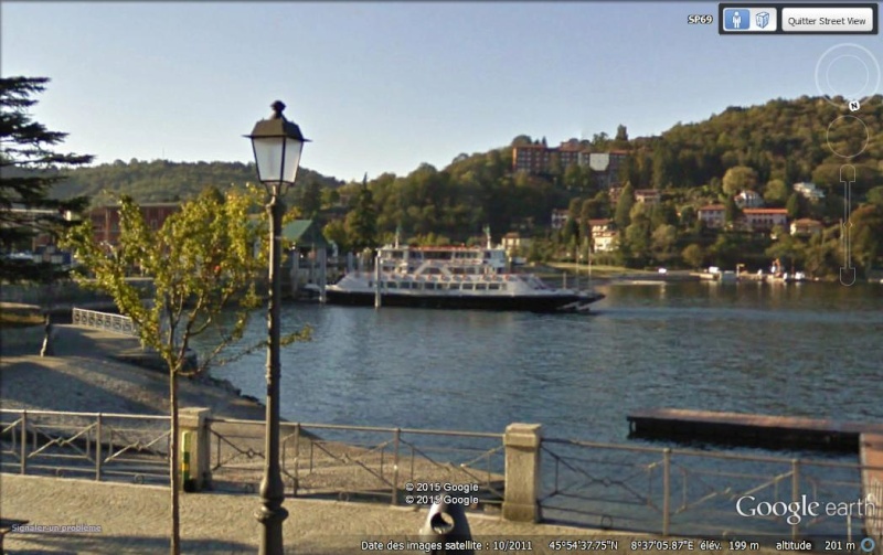 STREET VIEW : "Passe ton bac, d'abord". Un prolongement de la route sur le fleuve. - Page 2 Laveno10