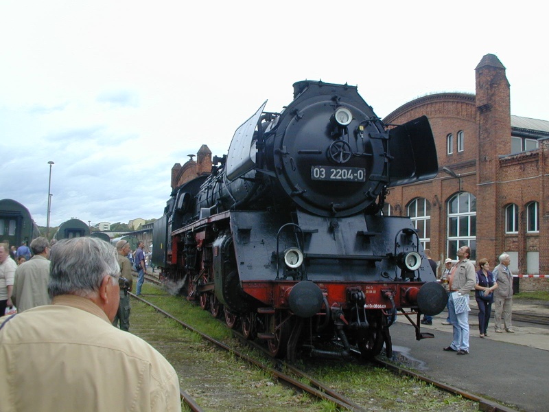 Zwei Pazifics der deutschen Bahnen: BR 01 und 03 03-1010