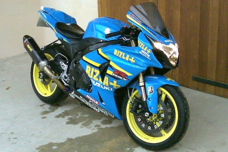 SUZUKI GSXR 1000 2009 RIZLA Imag0212