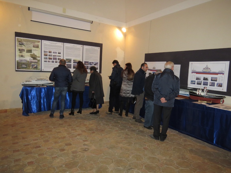 31 gen/28 feb 2016 - ATTRAVERSO LO STRETTO, mostra di modellismo navale ed esposizione di cimeli, documenti ed immagini Img_8318