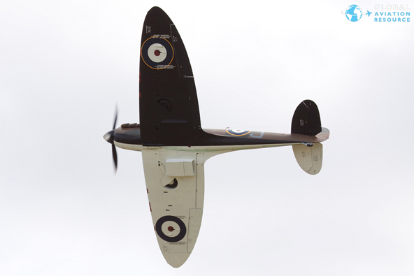Spitfire Mk. IIa Revell 1/32 [Loic]  - Page 5 4710