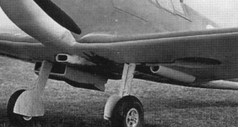 Spitfire Mk. IIa - P7665 YT-L - No 65 Squadron "East India Squadron" RAF - Février 1941 - Page 4 Docb1010