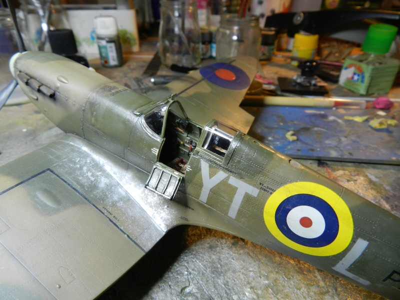 Spitfire Mk. IIa Revell 1/32 [Erik]  - Page 13 Dscn2533