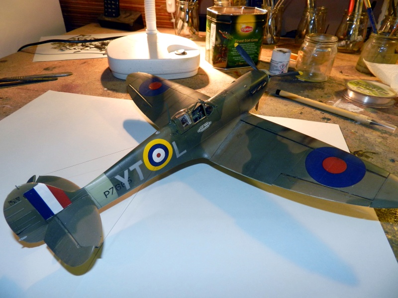 Spitfire Mk. IIa Revell 1/32 [Erik]  - Page 13 Dscn2549