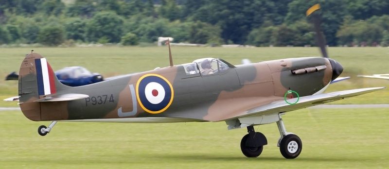 Spitfire Mk. IIa Revell 1/32 [Erik]  - Page 14 Pegg211