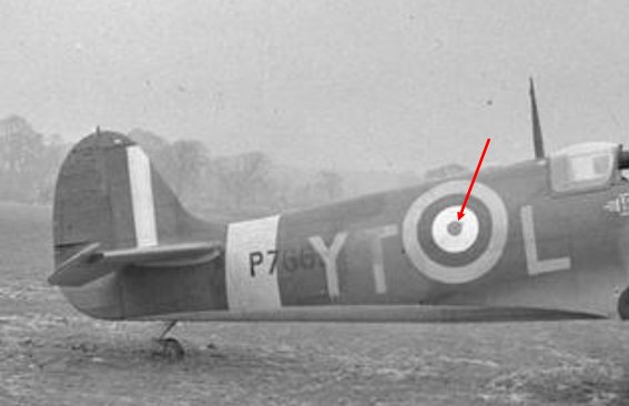 Spitfire Mk. IIa Revell 1/32 [Erik]  - Page 13 Spit1610