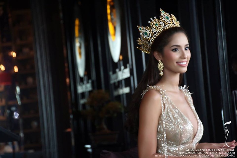 Miss Grand International 2015 -Official Thread - Anea García - Dominican Republic- RESIGNED!! - Page 2 12239712