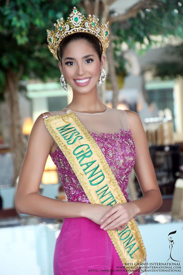 Miss Grand International 2015 -Official Thread - Anea García - Dominican Republic- RESIGNED!! - Page 3 12248010