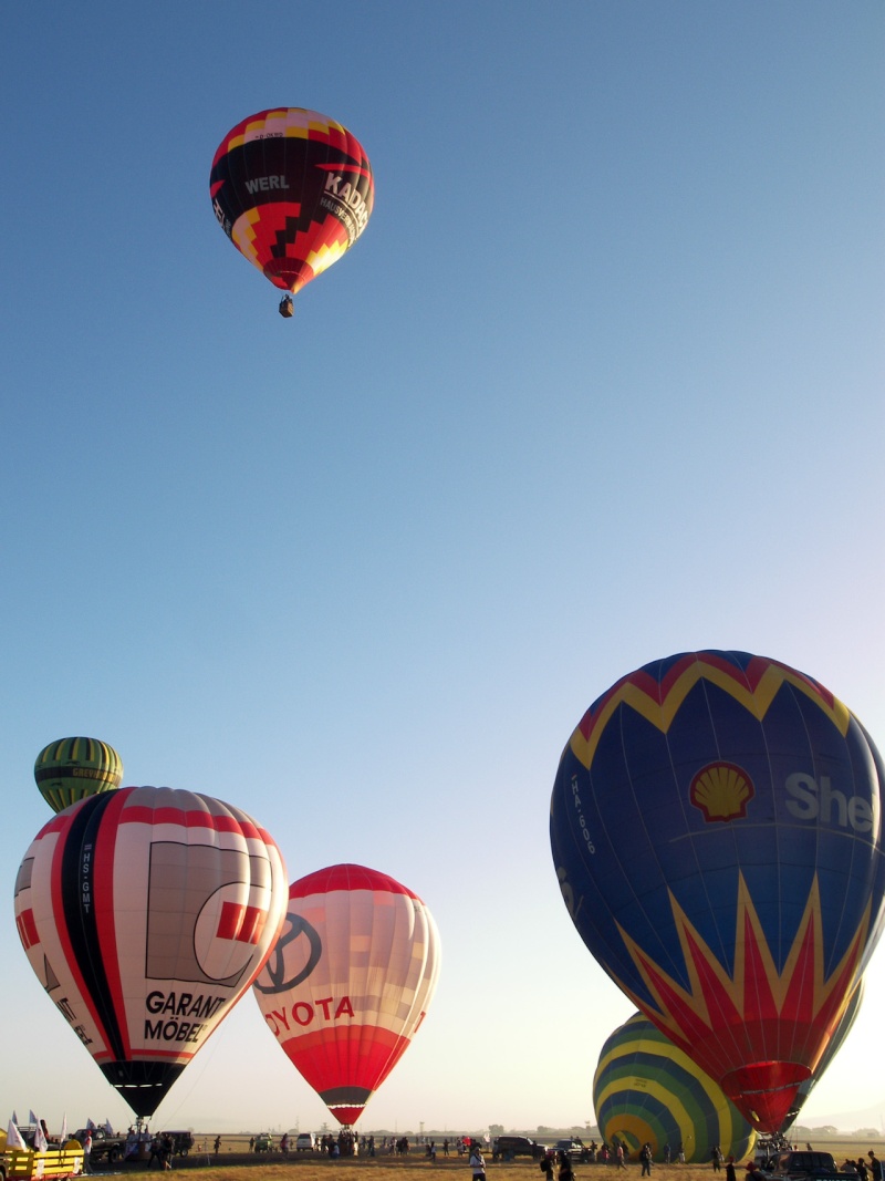 15th hot air balloon fest(day shots and night glow) 1110