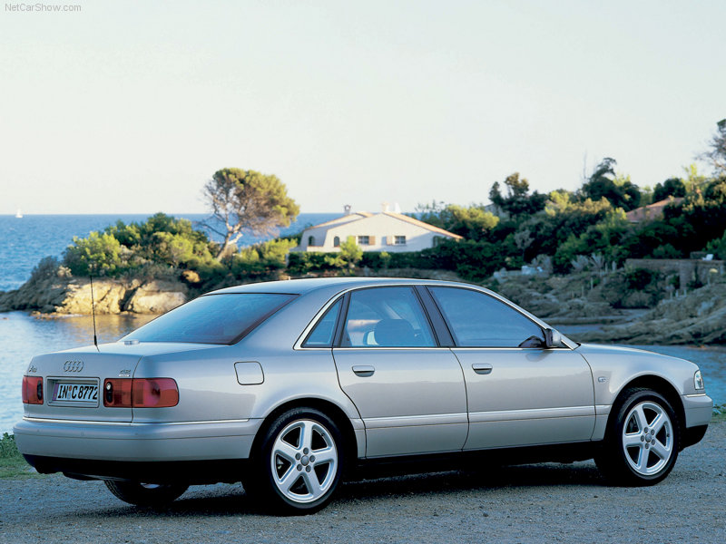 Topic Officiel > Audi A8 "D2"  [1994-2OO2] Audi-a24